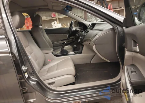 2009 Honda Accord 2.4 Ex-L z USA, uszkodzony, nr VIN 1HGCP26809A001661